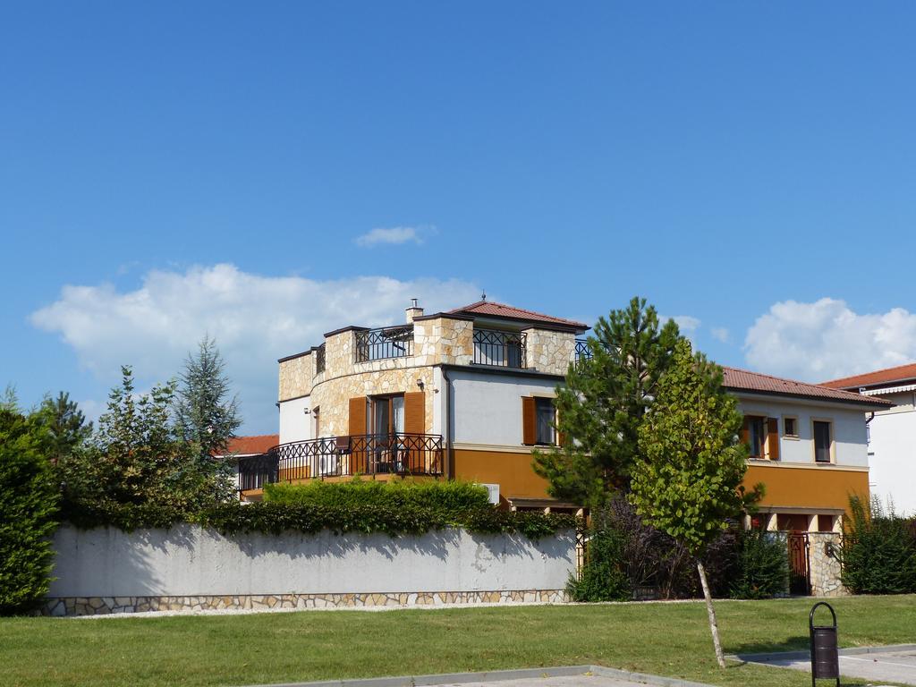 Toscana Lakeside Apartments I - II Family Friend Siofok Dış mekan fotoğraf