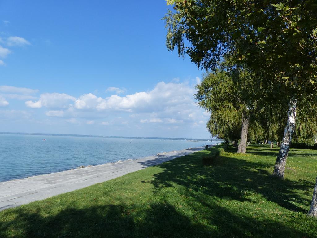 Toscana Lakeside Apartments I - II Family Friend Siofok Dış mekan fotoğraf